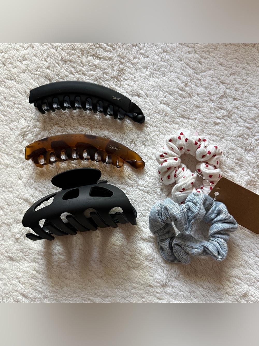 brandy melville scrunchies
